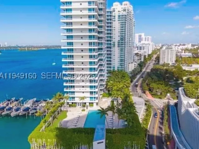 2-bedroom condo for rent in Miami Beach - 540 West Ave 411 - MondialRealty
