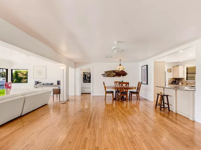 3-bedroom home for sale in Pompano Beach - 2200 SE 8th Street - MondialRealty