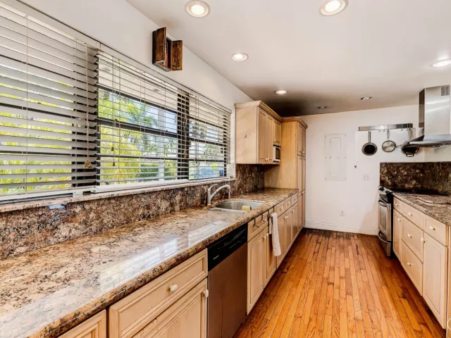 3-bedroom home for sale in Pompano Beach - 2200 SE 8th Street - MondialRealty