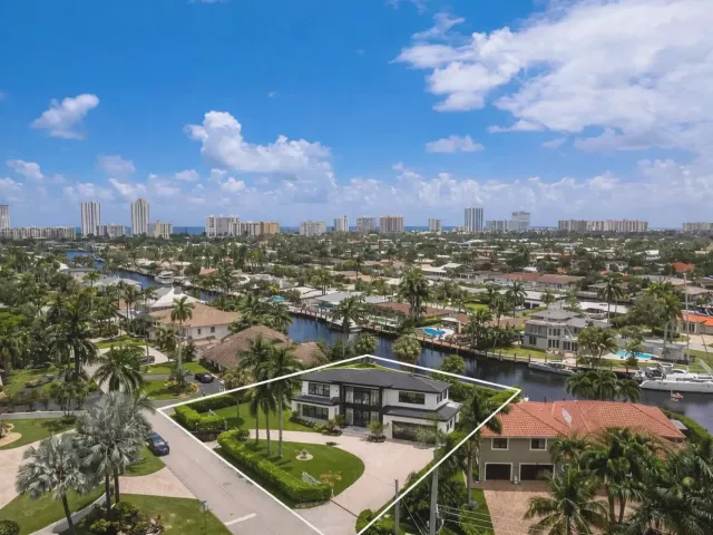 3-bedroom home for sale in Pompano Beach - 2200 SE 8th Street - MondialRealty