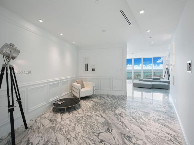 Apartment for sale  Unit #PH-2804 - photo 7279042