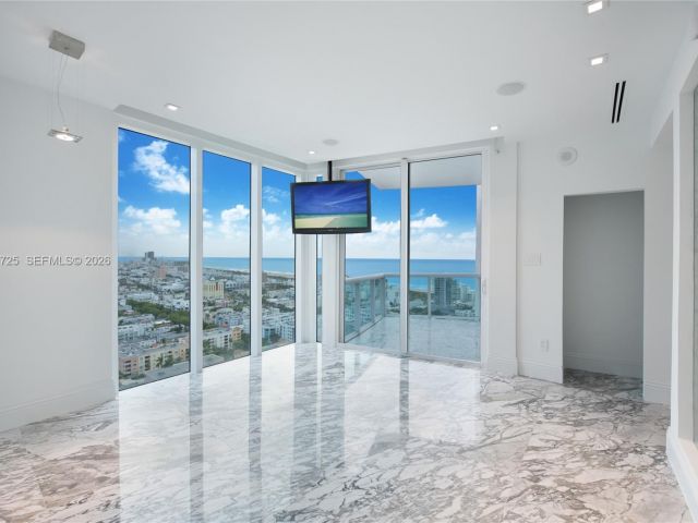 Apartment for sale  Unit #PH-2804 - photo 7279044