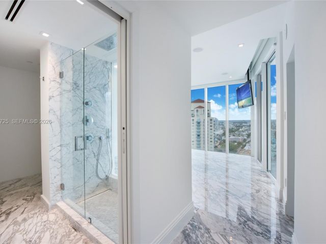 Apartment for sale  Unit #PH-2804 - photo 7279045