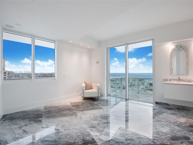 Apartment for sale  Unit #PH-2804 - photo 7279048