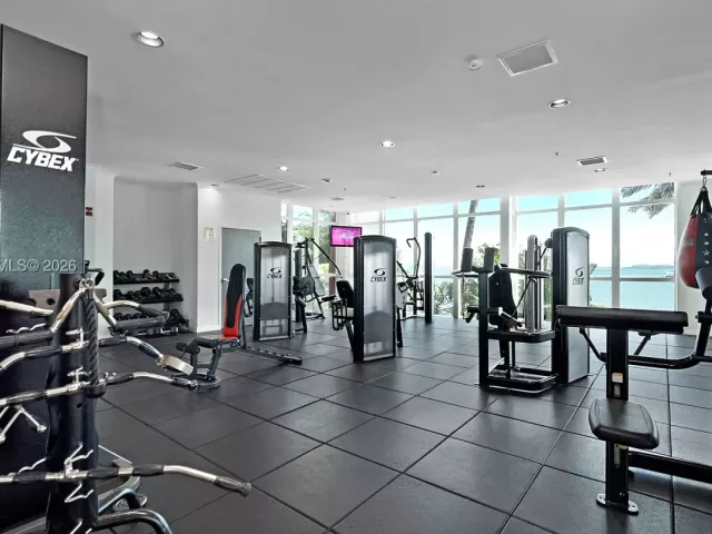 3-bedroom condo for rent in Miami - 1155 Brickell Bay Dr PH210 - MondialRealty