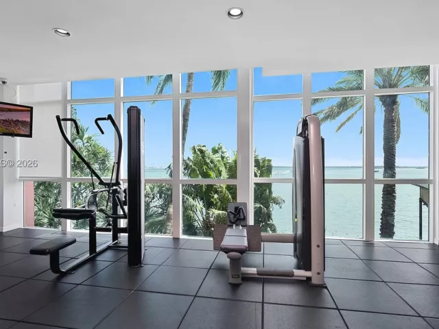 3-bedroom condo for rent in Miami - 1155 Brickell Bay Dr PH210 - MondialRealty
