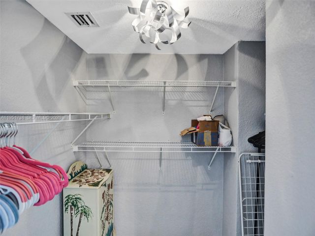 Apartment for sale  Unit #505 - photo 7433724