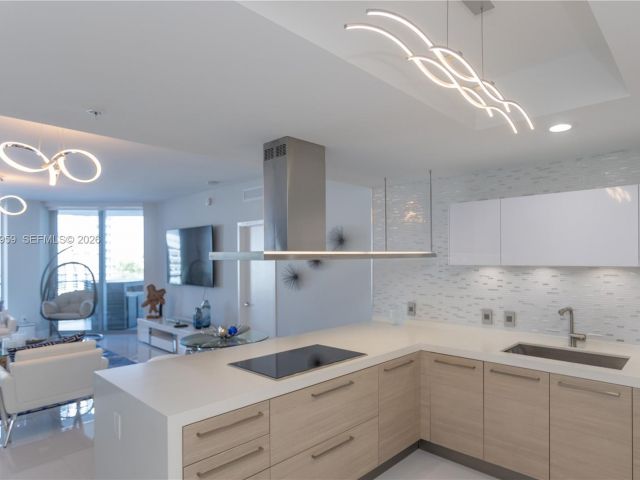 Apartment for rent  Unit #505 - photo 7262786