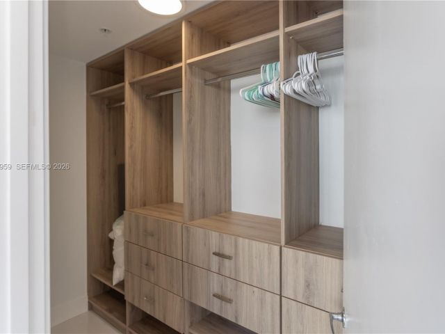 Apartment for rent  Unit #505 - photo 7262790