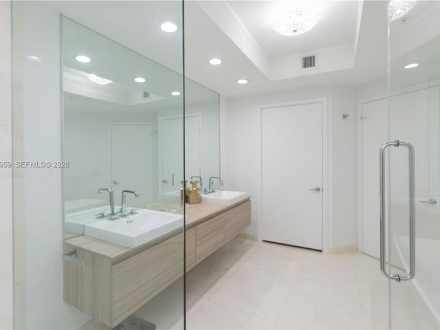 Apartment for rent  Unit #505 - photo 7262791