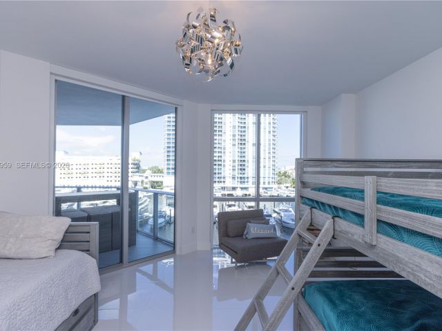 Apartment for rent  Unit #505 - photo 7262793