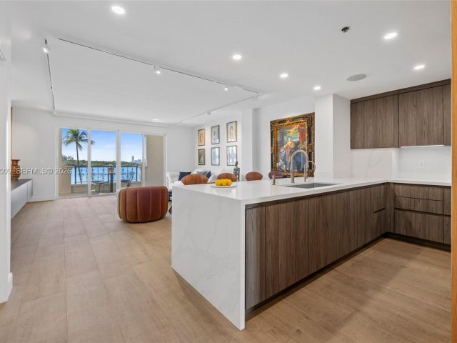 Apartment for sale  Unit #3205 - photo 7273374