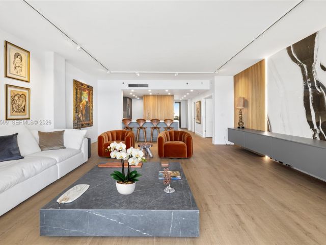 Apartment for sale  Unit #3205 - photo 7273386