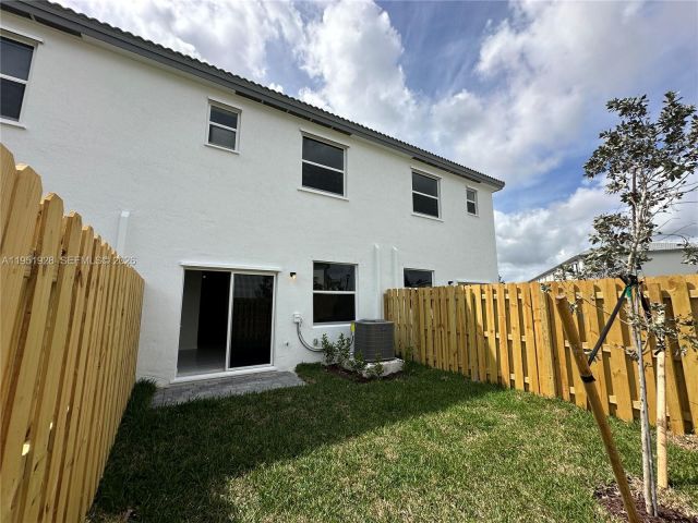 3-bedroom home for rent in Homestead - 29229 SW 162nd Ct . - MondialRealty