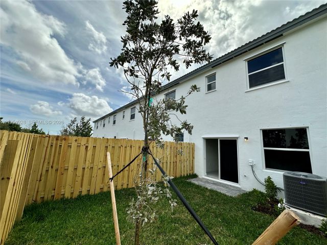 3-bedroom home for rent in Homestead - 29229 SW 162nd Ct . - MondialRealty