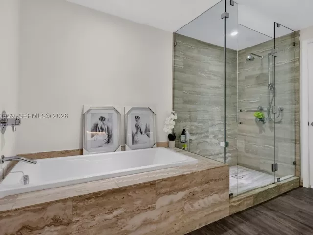 1-bedroom condo for sale in Miami - 2900 NE 7th Ave 1108 - MondialRealty