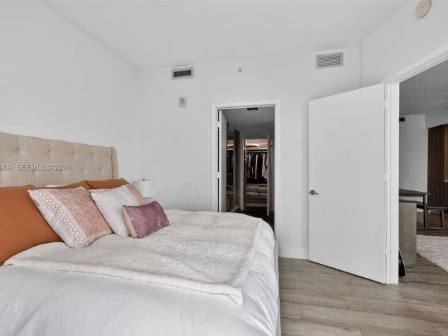 Apartment for sale  Unit #1108 - photo 7214129