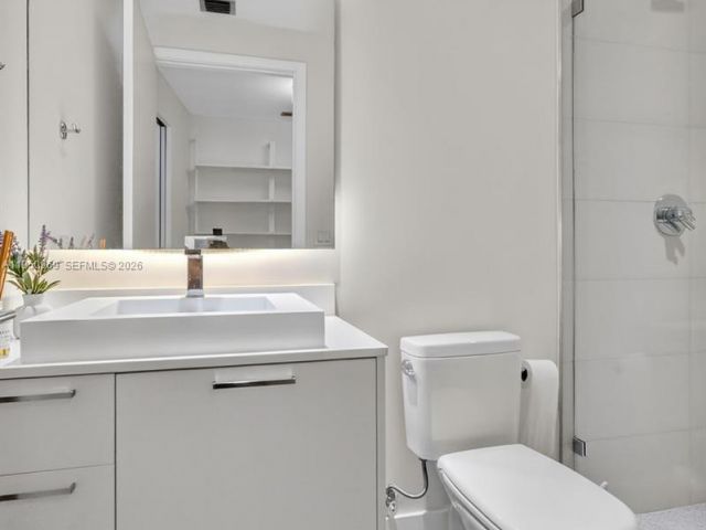 Apartment for sale  Unit #1108 - photo 7214132