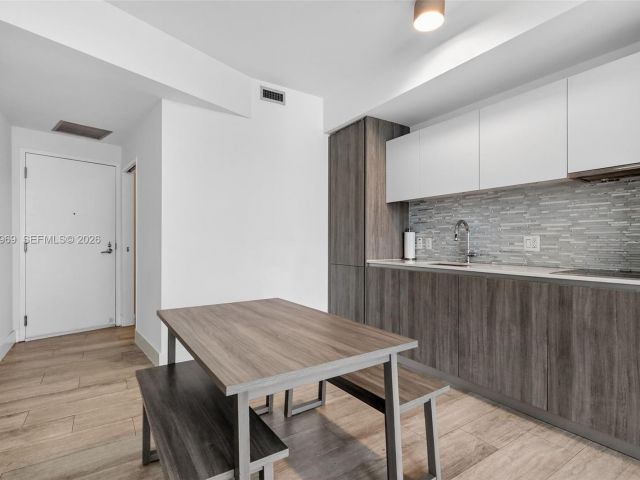 Apartment for sale  Unit #1108 - photo 7214140