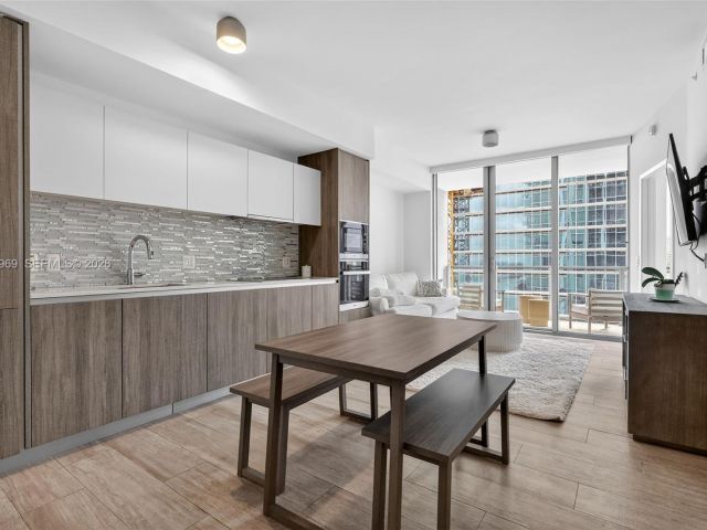 Apartment for sale  Unit #1108 - photo 7214142