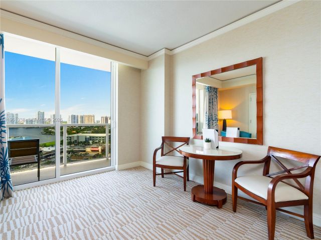 Apartment for sale  Unit #1202 - photo 7437140