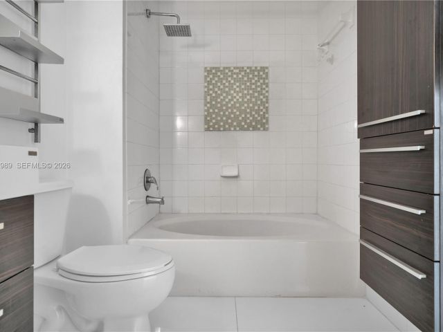 condo for sale in Miami - 2001 Biscayne Blvd 3213 - MondialRealty