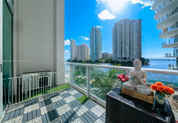 Apartment #L-410 at Met 1