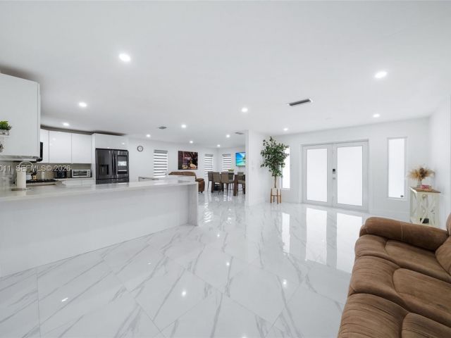 Home for sale at 1310 SW 78th Ave - photo 7440185