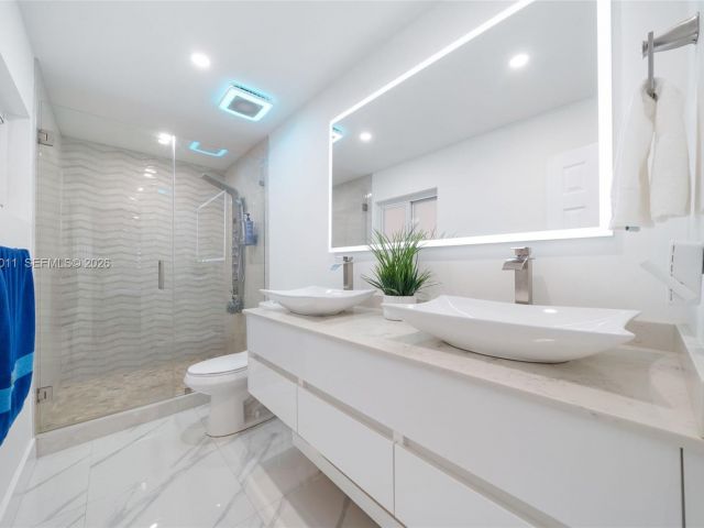 Home for sale at 1310 SW 78th Ave - photo 7440187