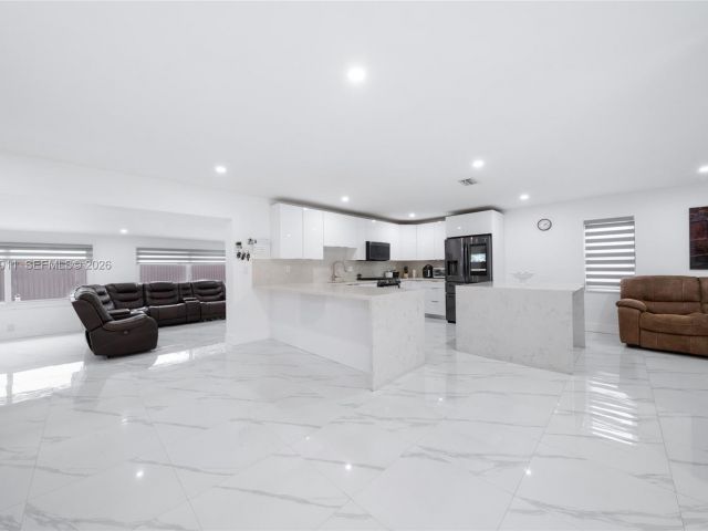 Home for sale at 1310 SW 78th Ave - photo 7440195