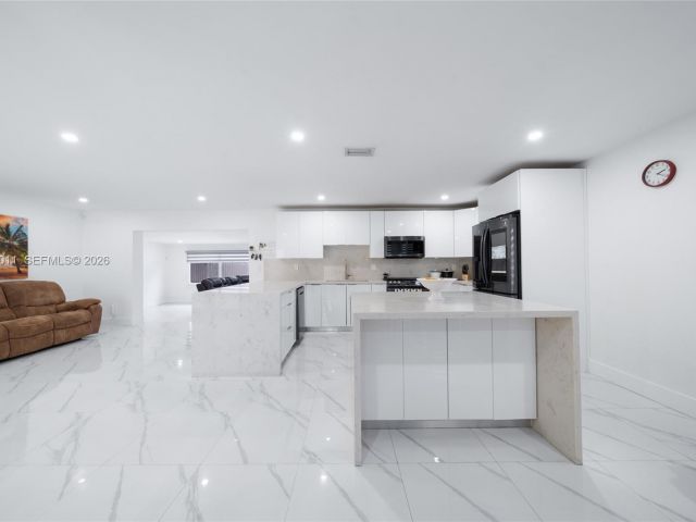 Home for sale at 1310 SW 78th Ave - photo 7440198