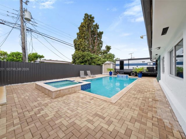 Home for sale at 1310 SW 78th Ave - photo 7440210