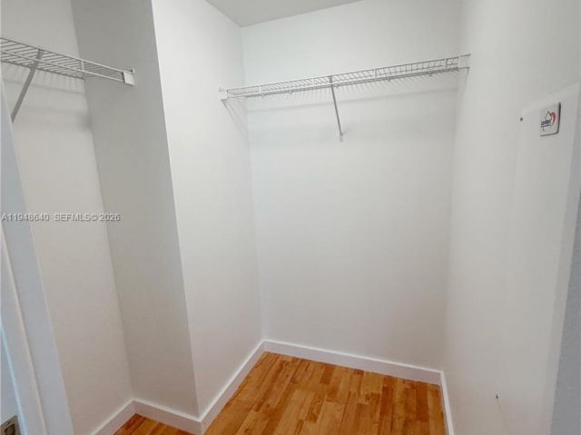 Apartment for sale  Unit #702 - photo 7229850