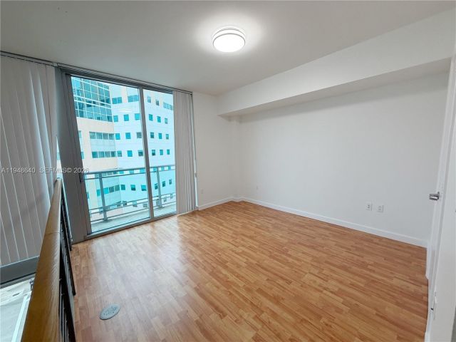 Apartment for sale  Unit #702 - photo 7229852