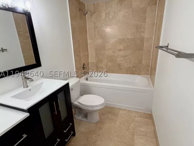 2-bedroom condo for sale in Miami - 350 S Miami Ave 702 - MondialRealty