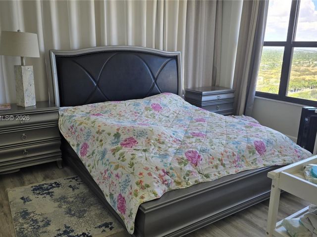 2-bedroom condo for sale in Hallandale Beach - 2500 Parkview Dr 2312 - MondialRealty