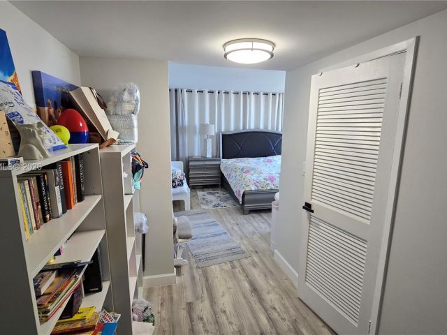 2-bedroom condo for sale in Hallandale Beach - 2500 Parkview Dr 2312 - MondialRealty