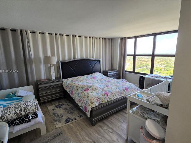 2-bedroom condo for sale in Hallandale Beach - 2500 Parkview Dr 2312 - MondialRealty