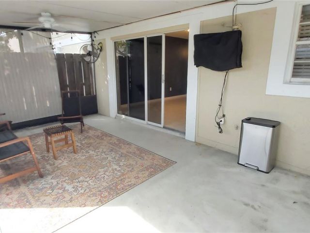 Home for rent at 4992 SW 123rd Ter 4992 - photo 7486973