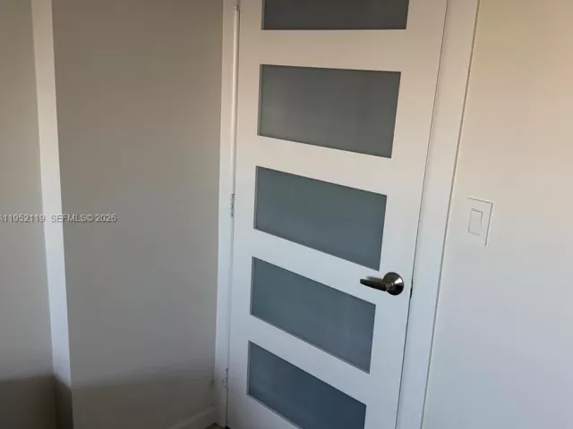 2-bedroom condo for sale in Sunny Isles Beach - 210 174th St 911 - MondialRealty