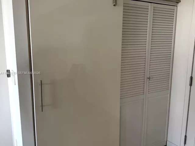 2-bedroom condo for sale in Sunny Isles Beach - 210 174th St 911 - MondialRealty