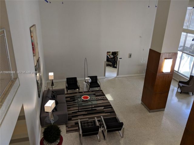 1-bedroom condo for rent in Hollywood - 3000 S Ocean Dr 1412 - MondialRealty