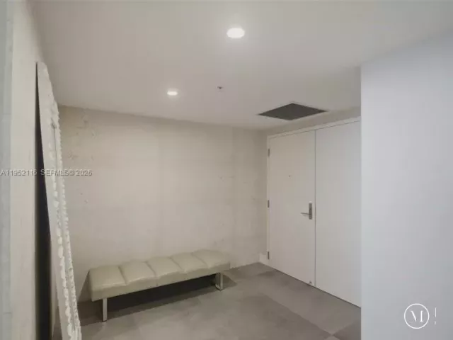 4-bedroom condo for rent in Sunny Isles Beach - 330 Sunny Isles Blvd 5-2404 - MondialRealty