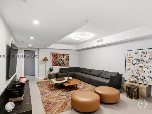 4-bedroom condo for rent in Sunny Isles Beach - 330 Sunny Isles Blvd 5-2404 - MondialRealty