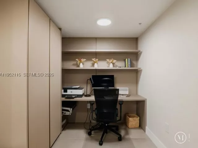 4-bedroom condo for rent in Sunny Isles Beach - 330 Sunny Isles Blvd 5-2404 - MondialRealty