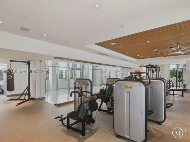 4-bedroom condo for rent in Sunny Isles Beach - 330 Sunny Isles Blvd 5-2404 - MondialRealty