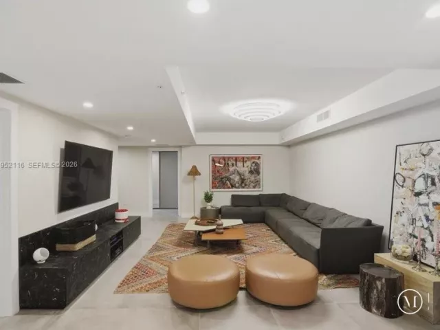 4-bedroom condo for rent in Sunny Isles Beach - 330 Sunny Isles Blvd 5-2404 - MondialRealty