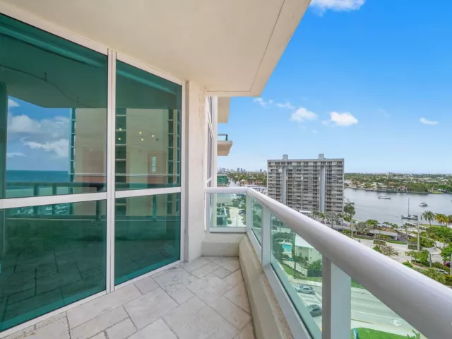 2-bedroom condo for rent in Fort Lauderdale - 101 S Fort Lauderdale Beach Boulevard 1206 - MondialRealty