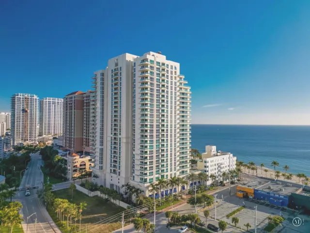 2-bedroom condo for rent in Fort Lauderdale - 101 S Fort Lauderdale Beach Boulevard 1206 - MondialRealty