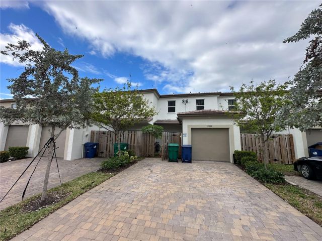 3-bedroom home for rent in Homestead - 12838 SW 243rd St 12838 - MondialRealty